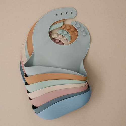 Silicone bibs – Celebrate This
