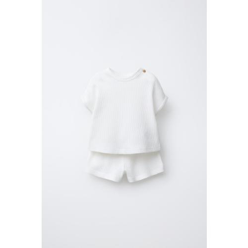PLAIN WAFFLE T-SHIRT AND BERMUDA SET - Oyster-white | ZARA United States