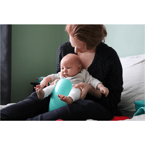 Raise babies without diapers with Easypisi - the ideal restraining potty
