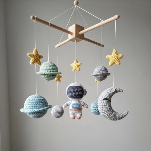 Personalized Crochet Baby Mobile, Solar System Mobile Nursery Outer Space Mobile Crib,  Astronaut  Nursery Decor, Newborn Gift