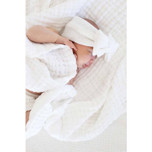Organic Cotton Muslin Swaddle in Pearl | Caden Lane