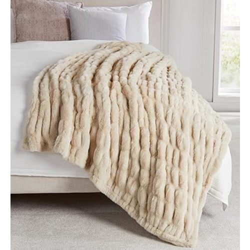 | Luxury Plush Throw Blanket | Beige Throw Blanket | The Perfect Blanket for Couch Year Round | Faux Fur Fluffy Fleece Blanket | Lily Collection - Summer Sand