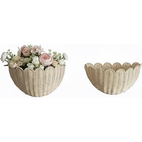 2pcs woven wall baskets,scalloped wall basket,hanging basket,16" x 10" x 7"In & 14" x 8" x 6"In
