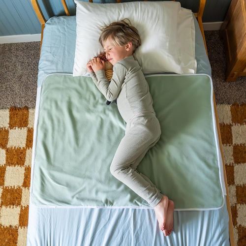 Bed Wetting Pads Toddlers, Reusable Washable Waterproof Baby Potty Training Mattress Pee Pads Sheet Protector Kids 5 Absorbent Layers Exclusive No-Slip Side Flaps 39"x 29" Size Fits Twin Sage