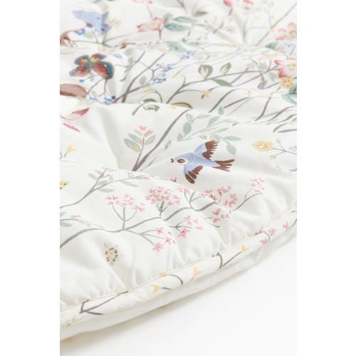 PATTERNED BABY MAT