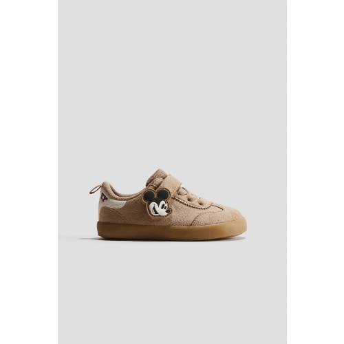 BAREFOOT SNEAKERS