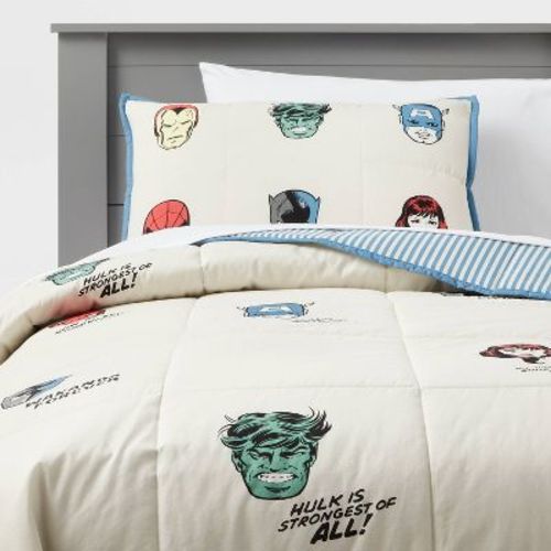 Marvel Icons Kids' Quilt - The Marvel Collection by Pillowfort™