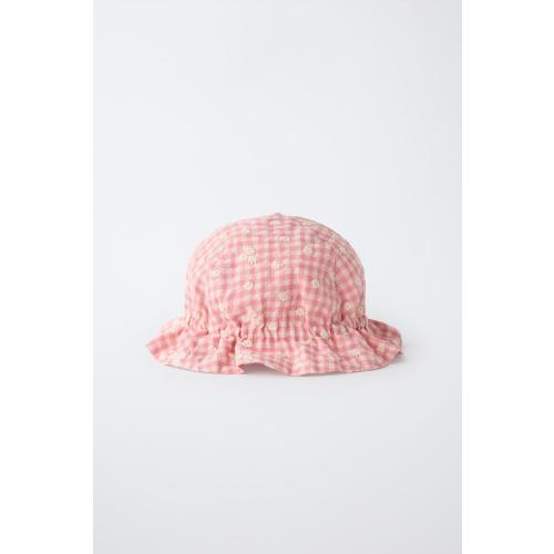 GINGHAM AND EMBROIDERED FLOWER HAT - Pink / White | ZARA United States