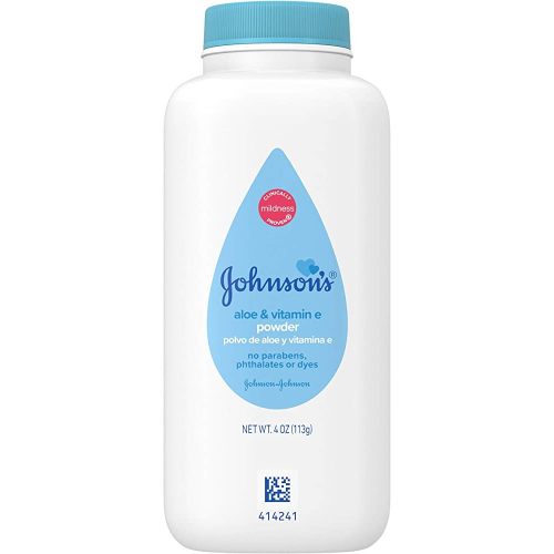 Johnson's Baby Naturally Derived Cornstarch Baby Powder with Aloe and Vitamin E for Delicate Skin, Hypoallergenic and Free of Parabens, Phthalates, and Dyes for Gentle Baby Skin Care, 4 oz