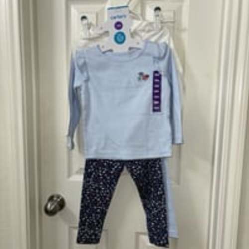 Carter's Baby Girls' 4 Piece Graphic  long sleeve outfit. Size 24 Months