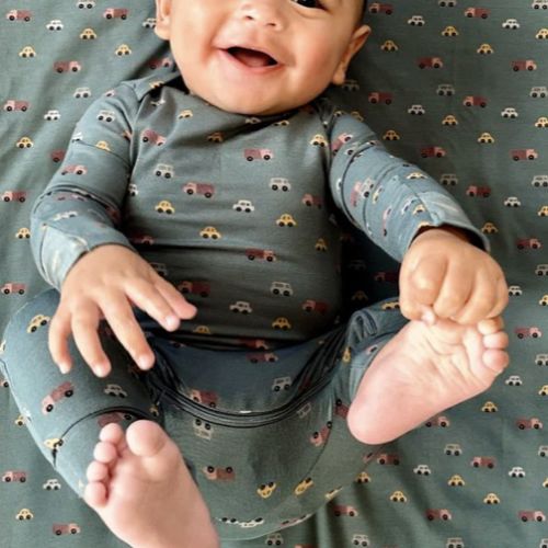 Going Green Convertible Footie Pajamas | günamüna