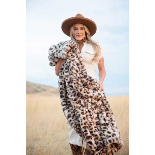 Hugs Golden Leopard Plush Blanket