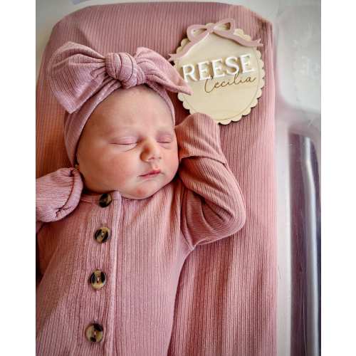 Girly Bow Baby Name Sign, Baby Name Plaque, Coquette Style Name Sign, Grandmillennial Nursery Decor, Baby Name Sign for Hospital Photos