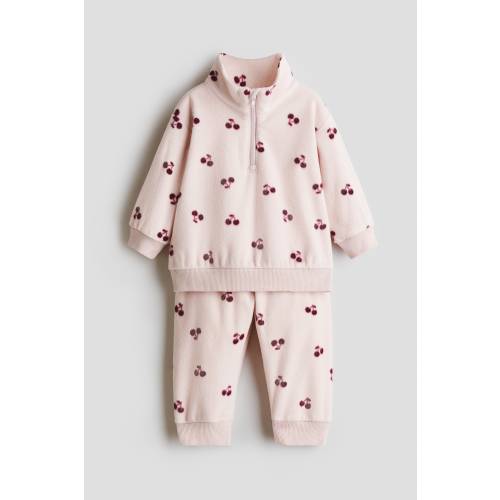 2-PIECE PRINTED FLEECE SET