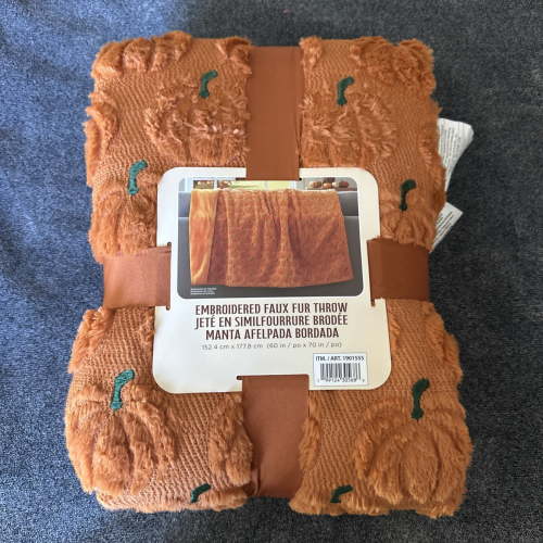 Halloween Faux Fur Throw with Halloween Embroidery, Cozy Warm Decorative Blanket for Sofa Couch Bed, Soft Plush Fall Home Decor Accent, Spooky Seasonal Gift(27.6"*39.4",Pumpkin)