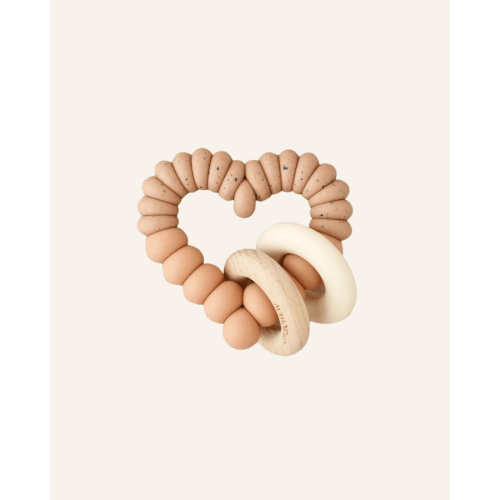 HEART RATTLE TEETHER o/s / dusty coral