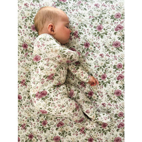 Savanna Convertible Pajamas & Sleeper | günamüna