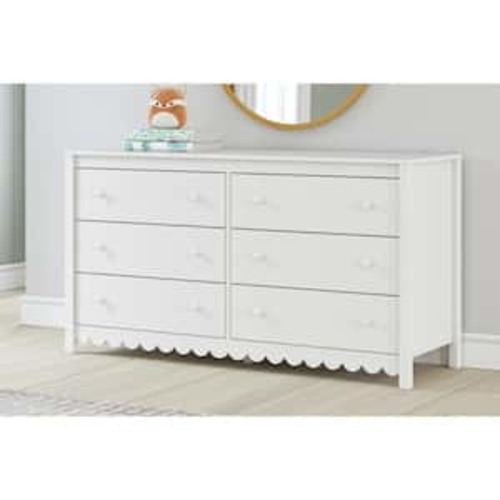 Hallityn White 6 Drawer 60.75 in. Dresser