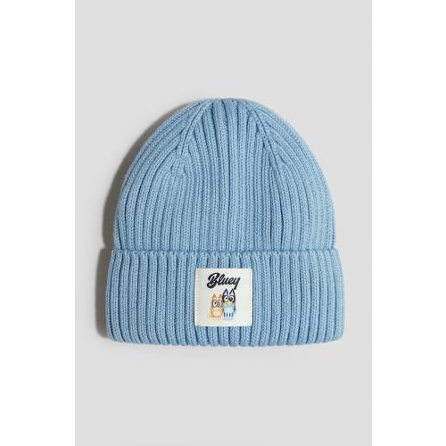 APPLIQUÉD BEANIE