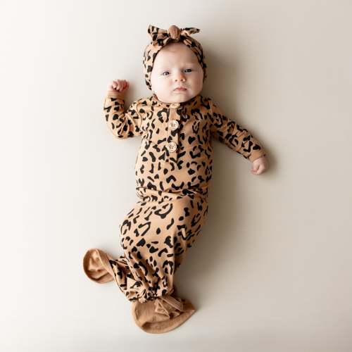 Knotted Gown with Bow Set in Cloud | Kyte Baby
