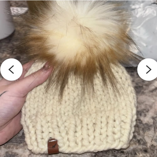 Chunky Knit Baby Beanie with Pom Pom: Newborn Winter Hat
