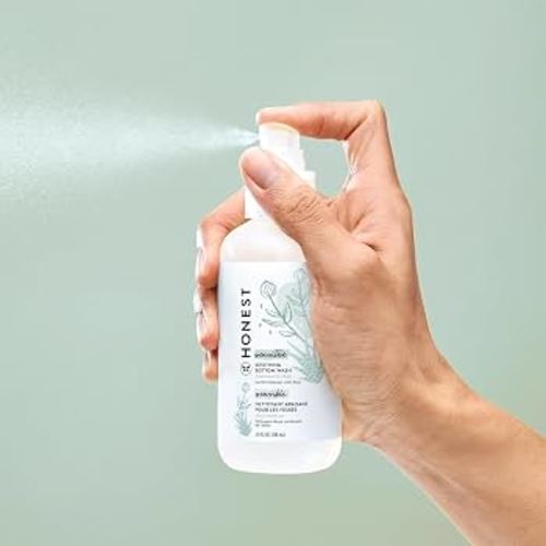 Amazon.com: The Honest Company Soothing Baby Bottom Wash, Gently Cleanses and Refreshes, Naturally Derived Non-Irritating Made with Aloe, 5 fl oz : Health & Household
