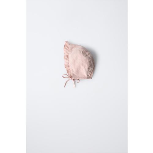 EMBROIDERED RUFFLED BONNET - Dusty pink | ZARA United States
