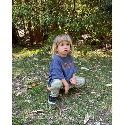 flowers tee | midnight