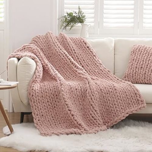 WESHIONGOO Chunky Knit Blanket Throw 51"×63" Knitted Throw Blankets for Couch Bed Fluffy Soft Blanket with Jumbo Chenille Yarn Thick 100% Handmade (Pink)