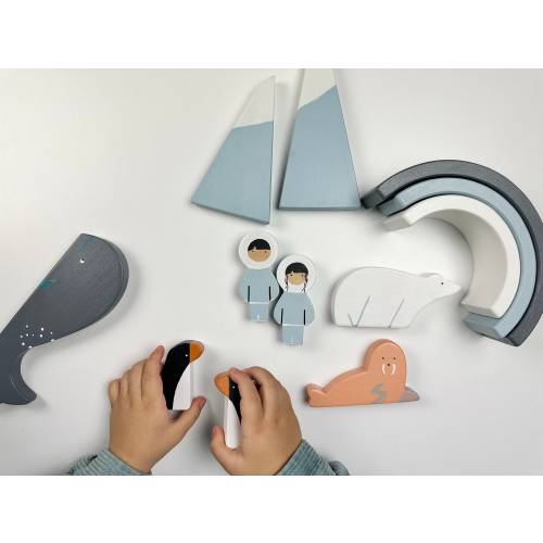 Wooden Polar Animal Set: Montessori Sensory Toy, Nature-Inspired