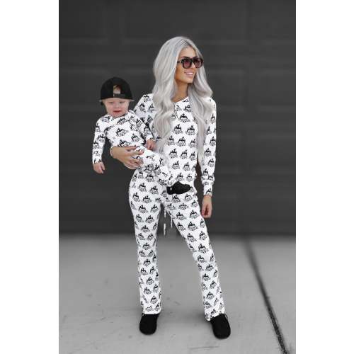 Women’s Bamboo Henley Two Piece Set in Mad Love for My Mama