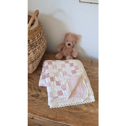 Pink Bows and Gingham QUILTED 6 Layer Gauze Blanket