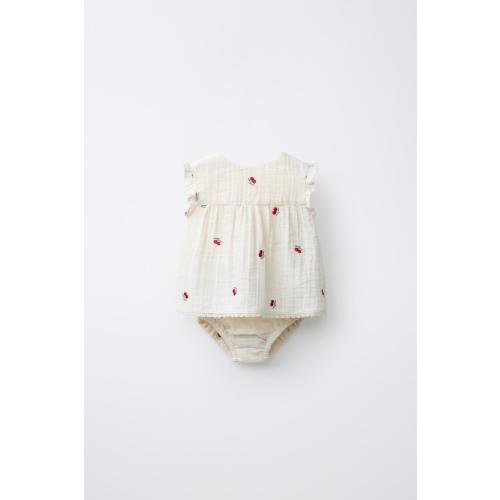 EMBROIDERED CHERRY TEXTURED BLOUSE AND BLOOMERS SET - Ecru | ZARA United States