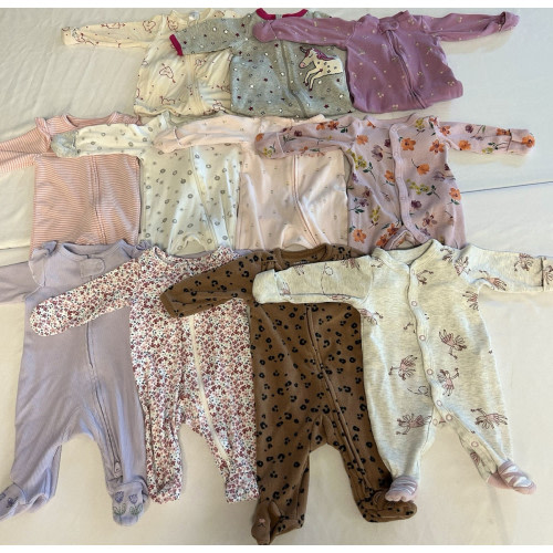 Newborn Baby Girl Footed Sleeper Pajama Lot 11 pc Carter’s Cloud Island EUC