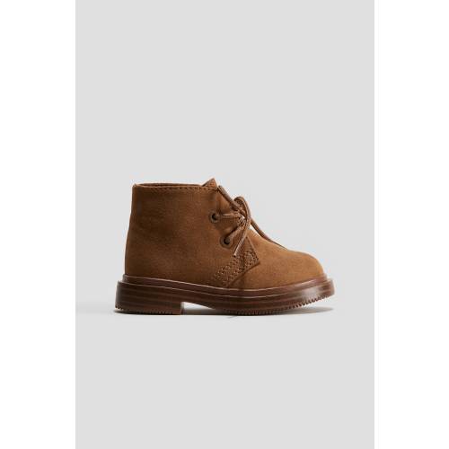 Size 4-5(6-12mos) DESERT BOOTS