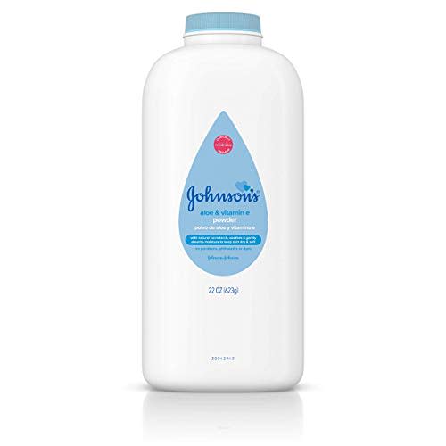 Johnson's Baby Powder with Naturally Derived Cornstarch Aloe & Vitamin E, Hypoallergenic, 22 oz (Pack of 6)