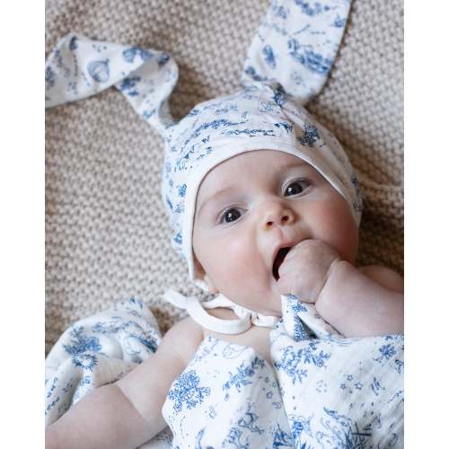 the flopsy bunny bonnet {storytime toile}