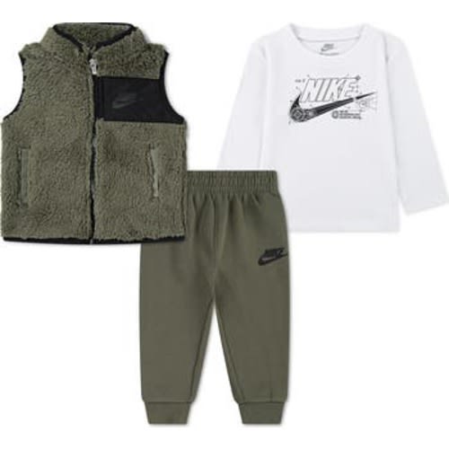 Future Utility Faux Shearling Vest, Logo T-Shirt & Fleece Joggers Set