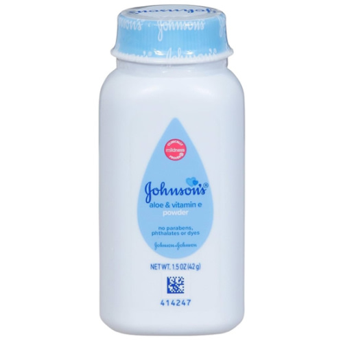 Johnson's Baby Naturally Derived Cornstarch Baby Powder with Aloe and Vitamin E for Delicate Skin, Hypoallergenic and Free of Parabens, Phthalates, and Dyes for Gentle Baby Skin Care, 1.5 oz