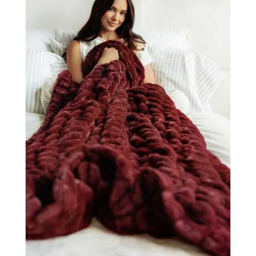 Hugs Wine Plush Blanket