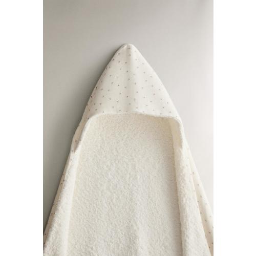 MUSLIN HOODED BABY TOWEL WITH FLORAL DESIGN