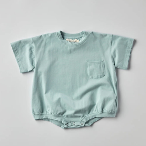 Cory Pocket Romper in Light Blue | Baby and Toddler | WinnieandCrew.com – Winnie + Crew