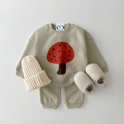Baby 2-Piece Printed Dots Mushroom Set