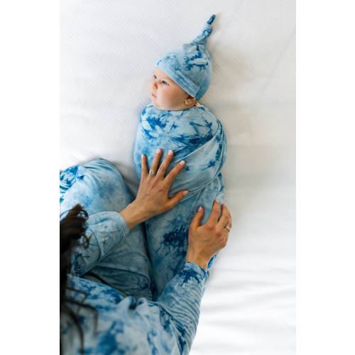 Blue Tie Dye Swaddle, Maternity Robe and Matching Swaddle,Postpartum,Baby Boy,Baby Shower Gift,Hat,Matching,Stretchy,Robe and Swaddle Set