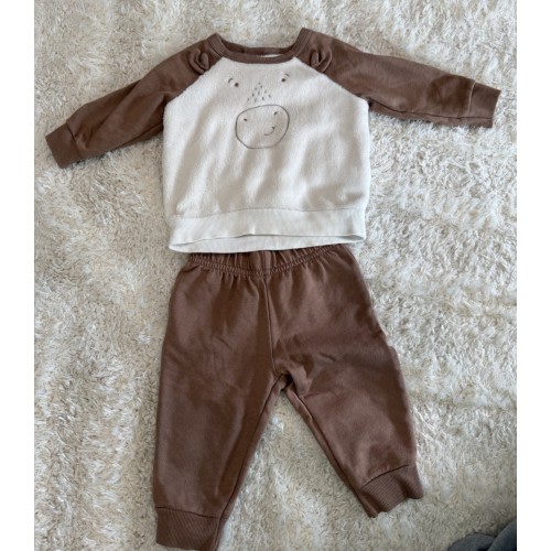 Carter’s  Baby Boy 2-piece Fuzzy Moose Pullover & Fleece Pant Set Size 9 Months