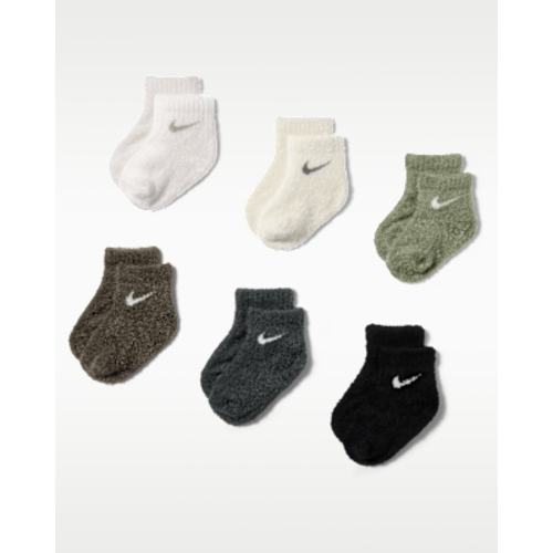 Nike Infant Feather Socks Gift Set (6 Pairs). Nike.com