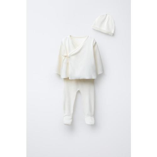 NEWBORN SET AND POUCH - Oyster-white | ZARA United States