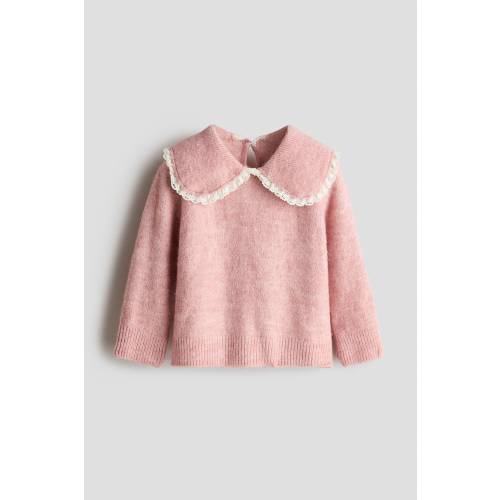 SWEATER WITH COLLAR