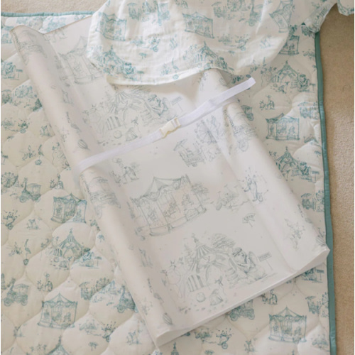 Circus Toile Wipeable Contour Change Pad