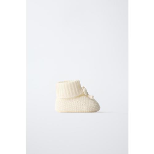 KNIT BABY BOOTIES - Off White | ZARA United States